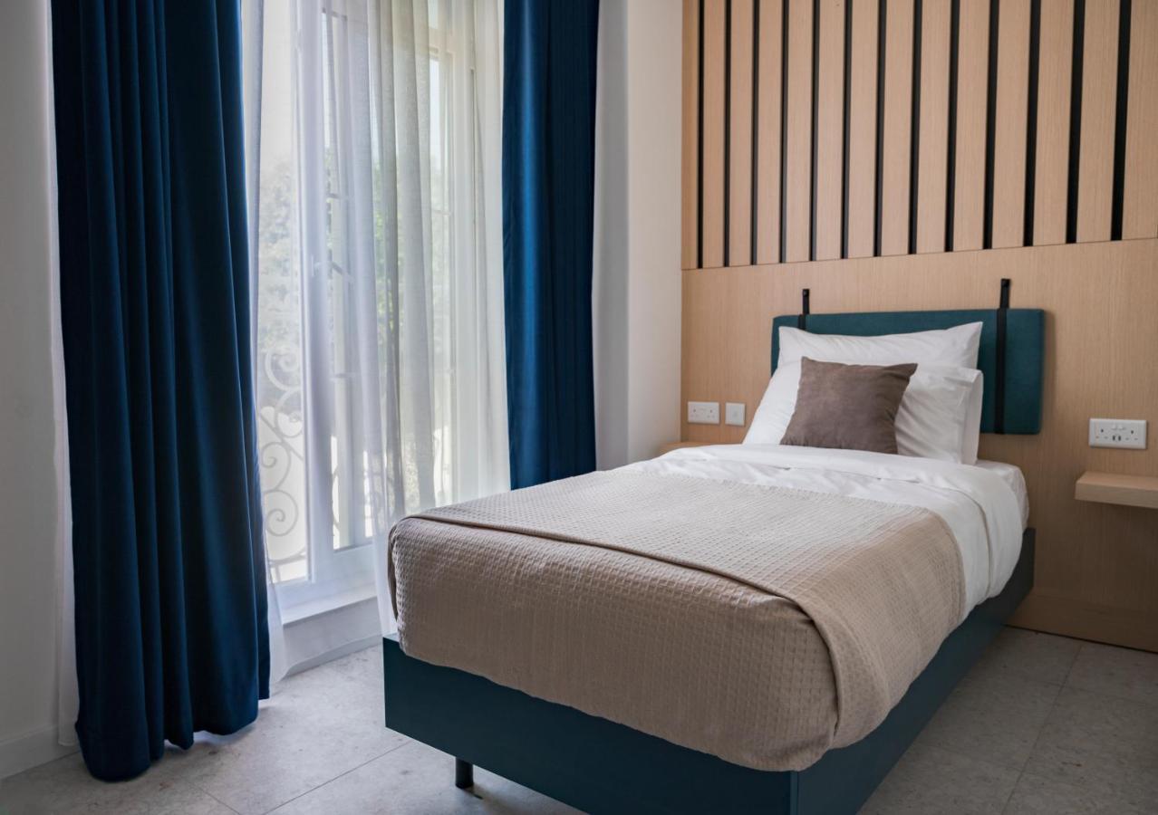 Townhouse17 Boutique Bed & Breakfast 维多利亚 外观 照片
